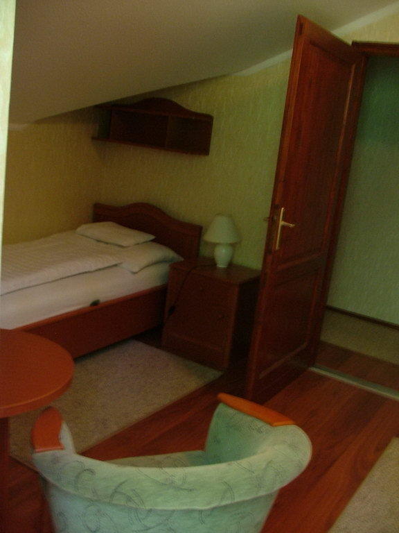 Hotel Erdogyongye Etterem Es Panzio Zalaegerszeg Pokoj fotografie