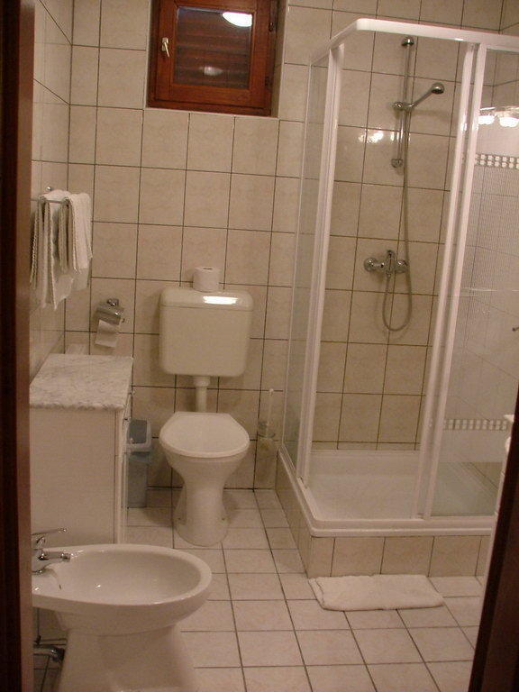 Hotel Erdogyongye Etterem Es Panzio Zalaegerszeg Pokoj fotografie